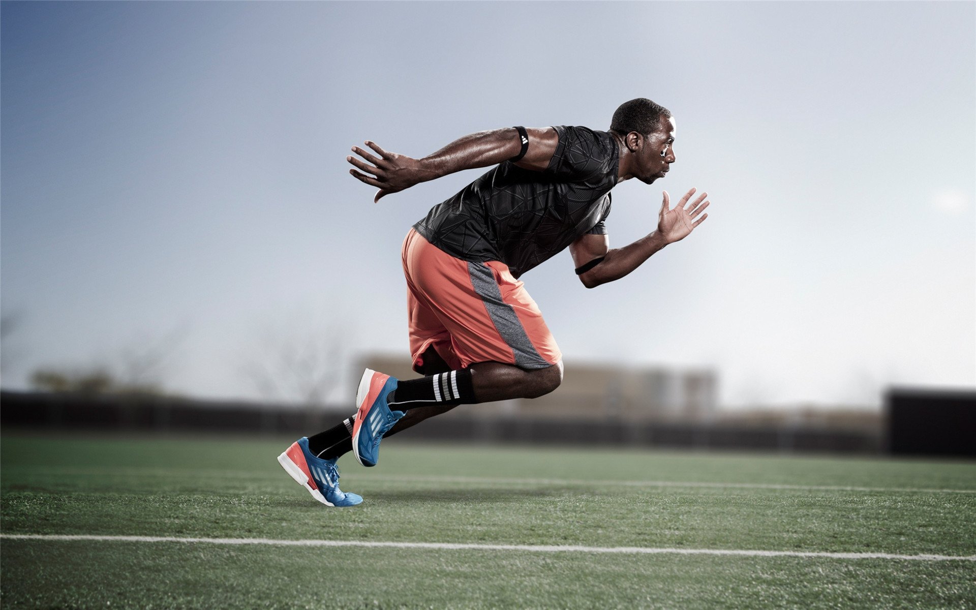 kaiyun体育app-数字化足球裁判系统提升赛事公正性，行业标准逐步建立，数字智能足球